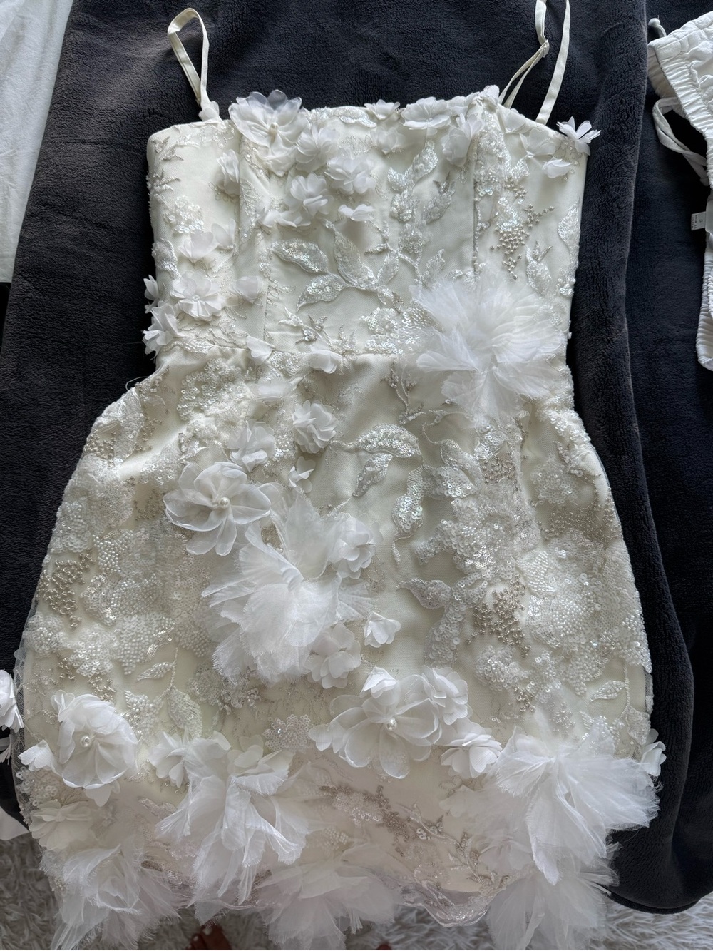 helsi hilma ivory white 3d floral applique sequin embellished mini dress XS NEW - Picture 2 of 6
